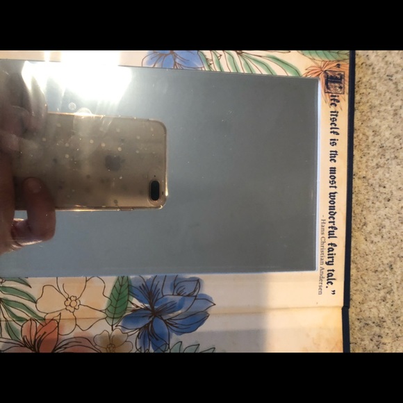 Fairytales storybook cosmetics, little briar Rose. - Picture 4 of 6